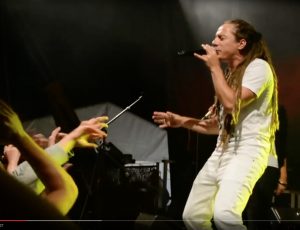 Junior Tshaka – La Limite (LIVE)